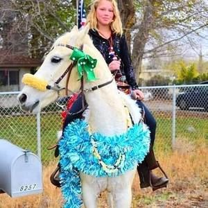 Meet your Posher, Kaitlynn